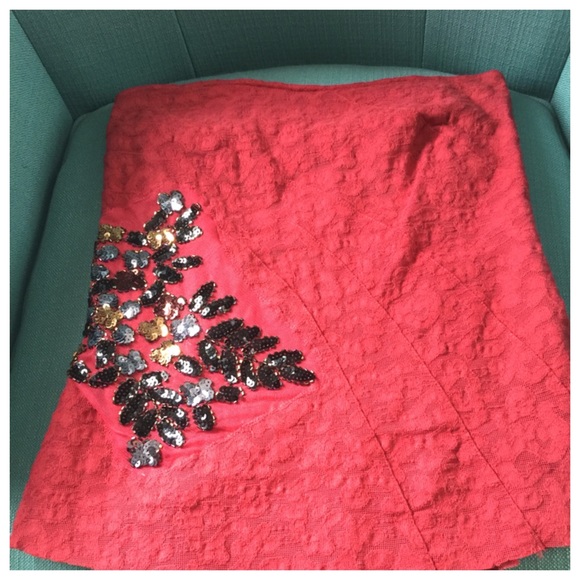 Beautiful red with sequin design strapless top