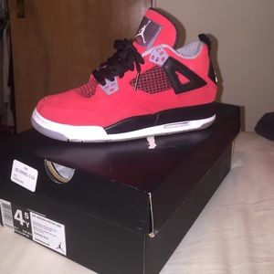 Air Jordan retro 4