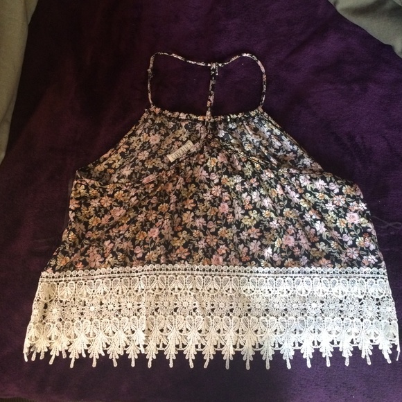 🚫SOLD🚫Floral tank top with lace bottom - Picture 2 of 3