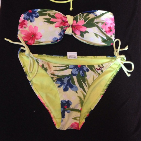 Hollister Bikini