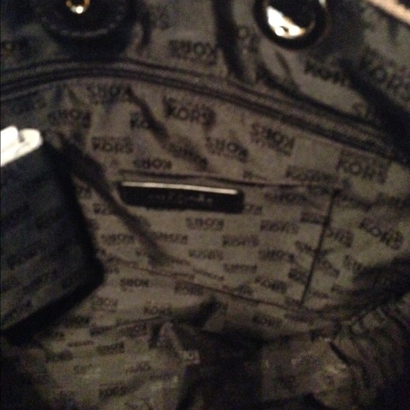 NWT Michael Kors purse - Picture 3 of 4