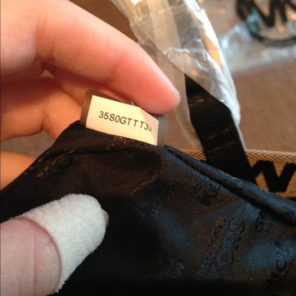 NWT Michael Kors purse - Picture 4 of 4