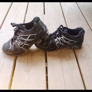 Black nike shocks