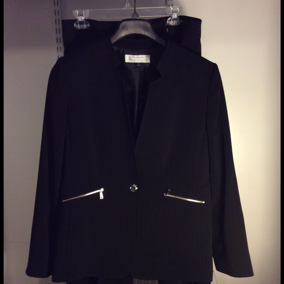 Tahari Arthur S Levine Pant Suit
