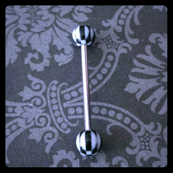 Checkered ball industrial bar