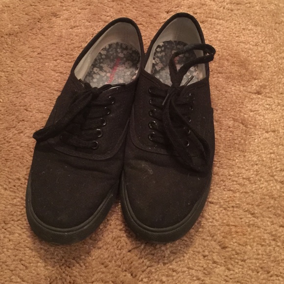 Mossimo shoes