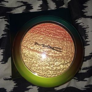 Mac Wash&&Dry "FRESHEN UP"