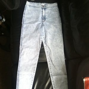 Light acid wash denim