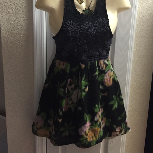 Free people dress sz xs black flower