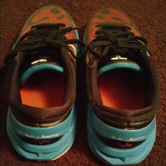 Kobes - Picture 2 of 4