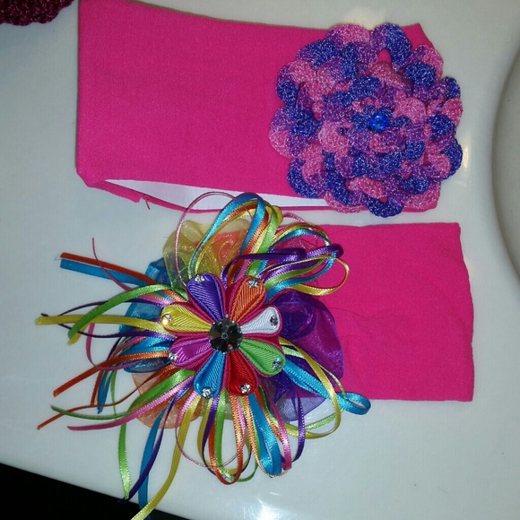 2 beautiful baby headbands!