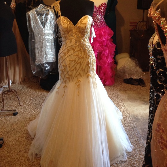 Sherri Hill Dresses & Skirts - NEW Sherri Hill pageant dress