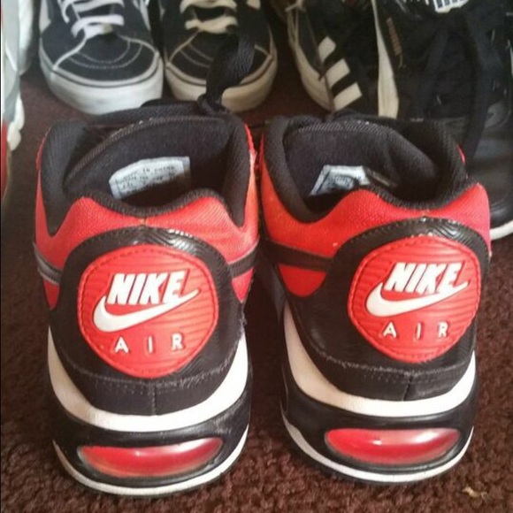 Air Max - Picture 2 of 4