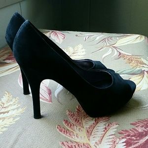 Candie's Peep Toe Pumps