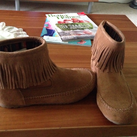 barley worn Low moccasins