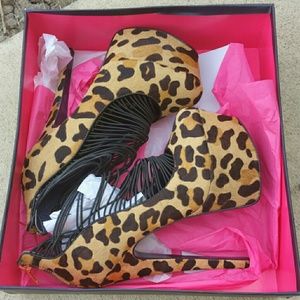 Shop now only a few pair left 5 inch heels