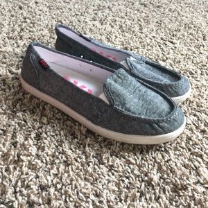 Roxy: Grey Slip-On Shoe