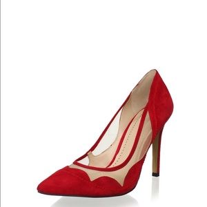 Pour La Victoire Chant Pointed Pump