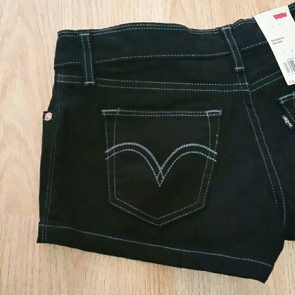 Sold Black Levi's Shortie Shorts - Picture 4 of 4