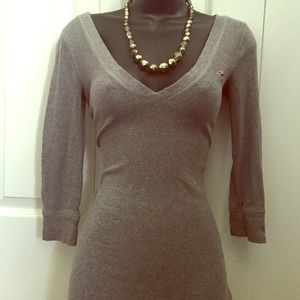Grey Hollister mid-sleeve shirt