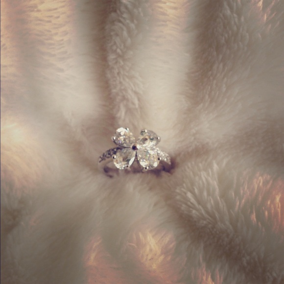 Flower ring