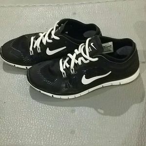 Black Nike Free Run 5.0 tr fit 4