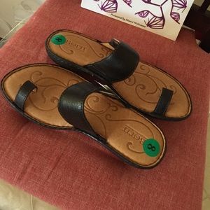 Born: size 8 sandals