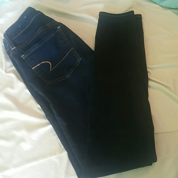Super skinny jeans.. Flaw shown in picture.