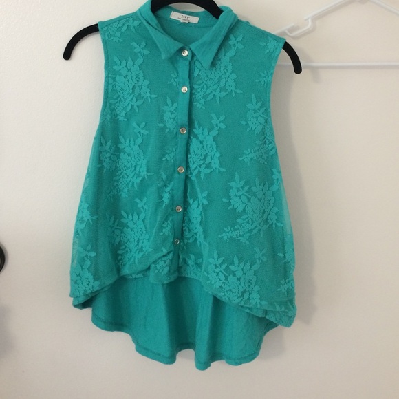 Teal hi to low shirt