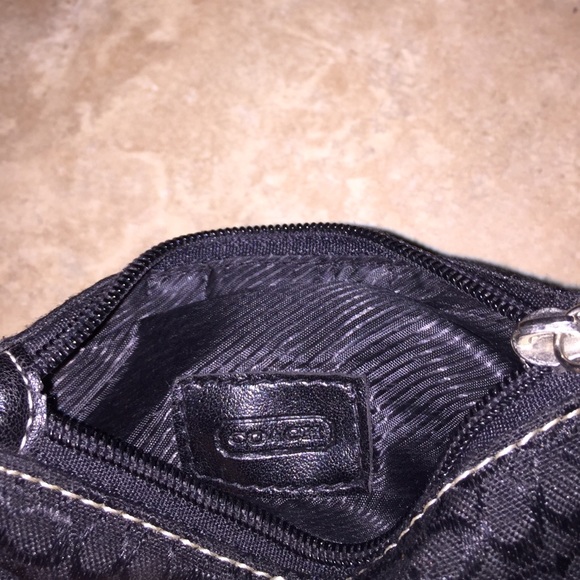 Black leather Coach Wristlet - Picture 2 of 4
