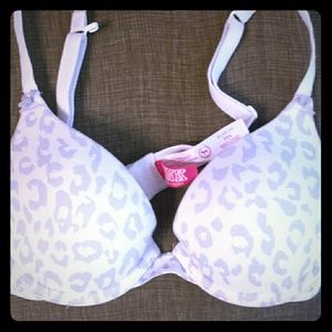 Victoria secret push up bra 32A