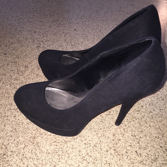 Heels* :) - Picture 2 of 4