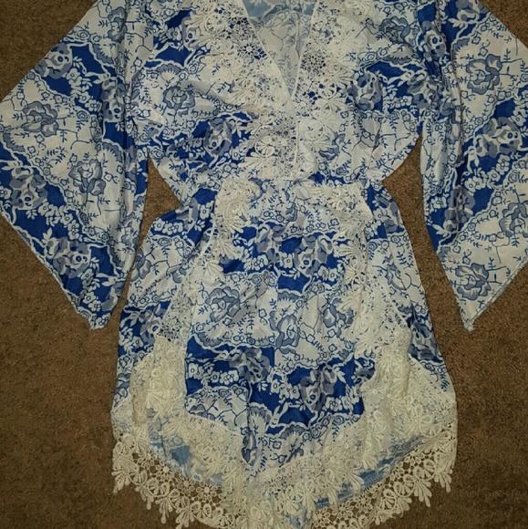 Blue & White Lace Romper - Picture 4 of 4