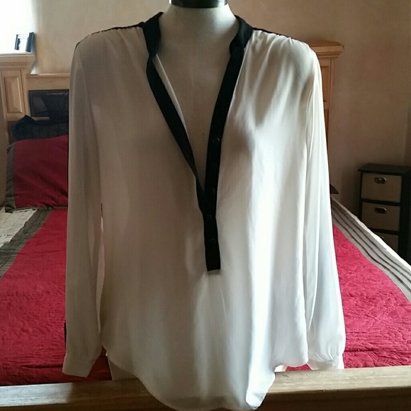 Blouse - Picture 1 of 4