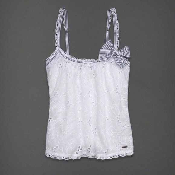 Abercrombie & Fitch Tops - Abercrombie and Fitch carter top size M embroidery