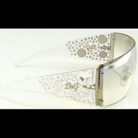Sunglasses - Picture 3 of 4