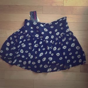 Daisy flowy shorts
