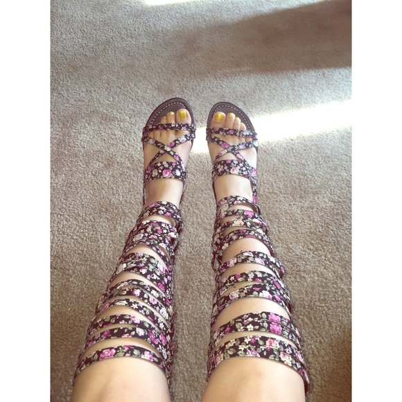 High gladiator sandals✨🌸🌺