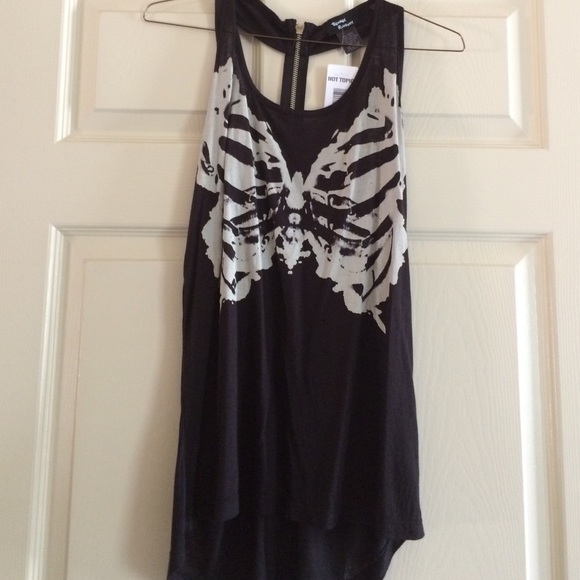 Teenage Runaway Drape Top