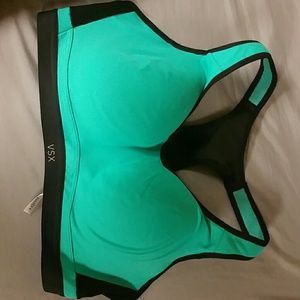 Victoria Secret Sports Bra 38 D