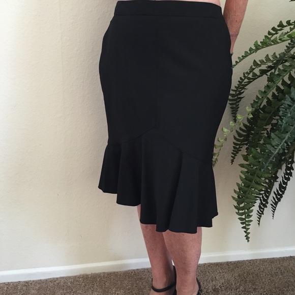 Black skirt with ruffle bottom Clearance