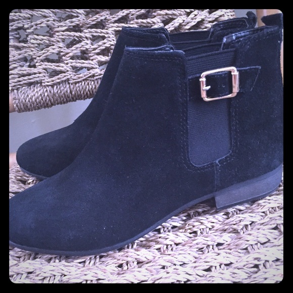 Nice black booties