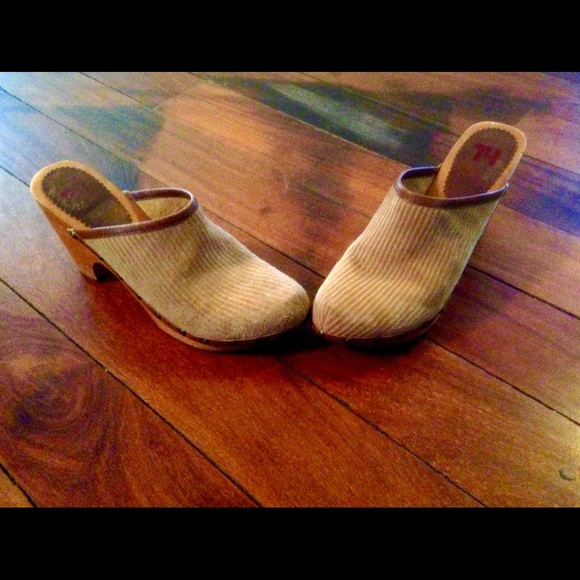 Vintage Wooden Heel Authentic Leather Mule