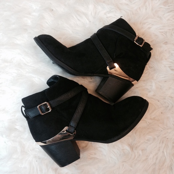 Forever 21 Boots - Forever 21 black suede buckle gold booties