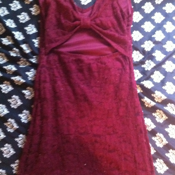 thigh length dress. - Picture 2 of 2