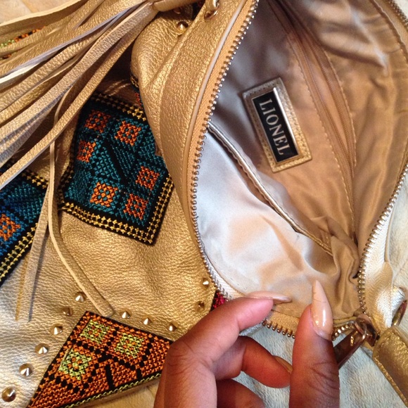 Colored Clutch - Picture 4 of 4