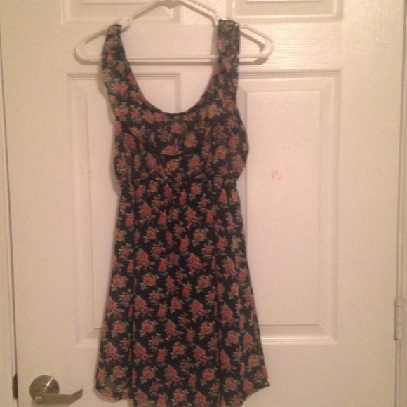 Rue 21 sundress - Picture 2 of 4