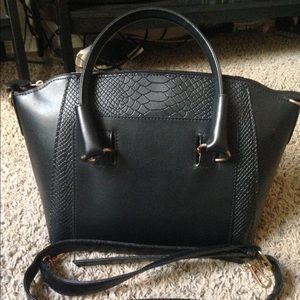 Cute black bag.