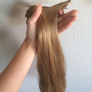 18in Remy Human Hair Clip-in Extentions in Caramel