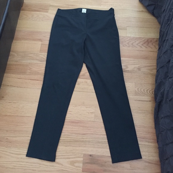 Ecru Pants - Ecru green trousers